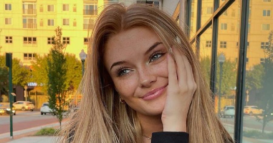 Bella Anderson - Bio, Facts, Age, Family Life