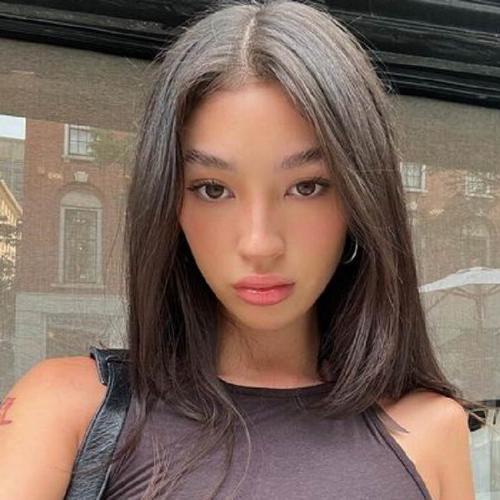 Holly Lim - Bio, Facts, Age, Family Life